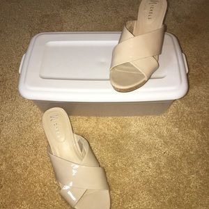 Cream Wedges